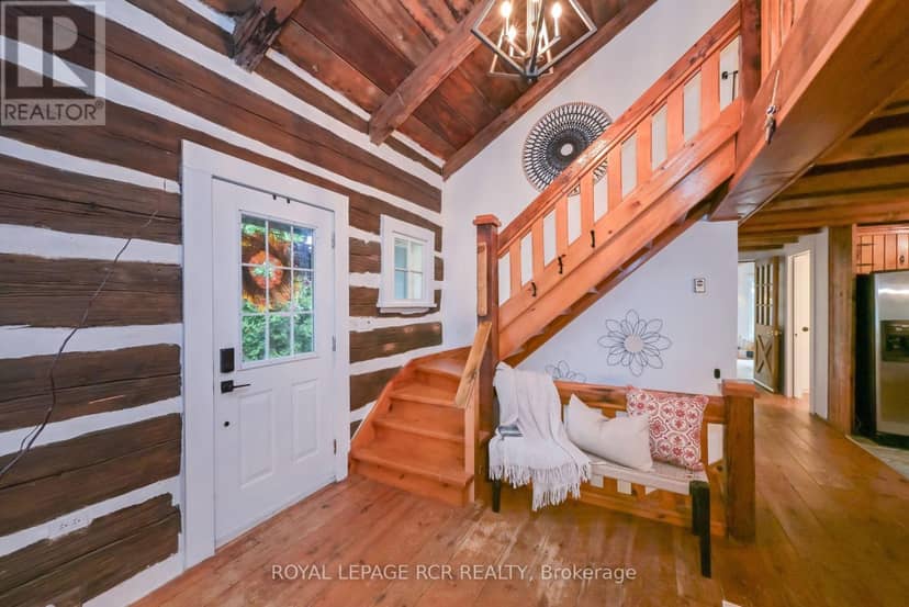 1762 Queen Street — photo 6 of 37