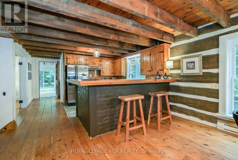 1762 Queen Street — photo 8 of 37