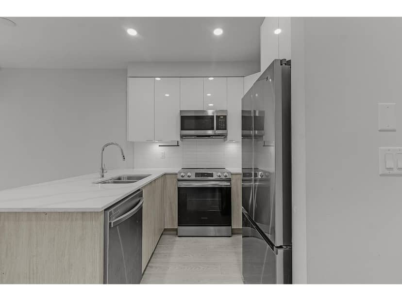 110 5486 199A STREET, Langley, photo 4