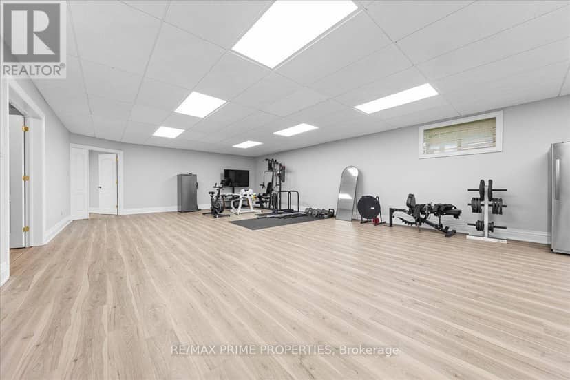 1435 Shalom Street — photo 38 of 40