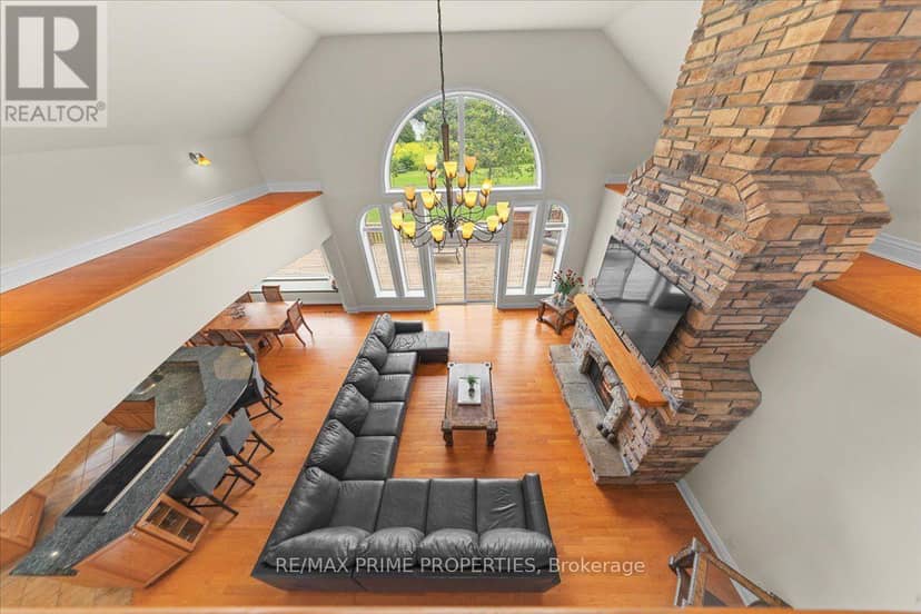 1435 Shalom Street — photo 9 of 40