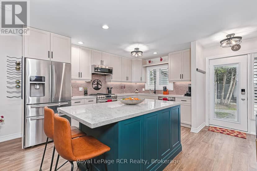406 - 12 Dawson Drive — photo 6 of 40