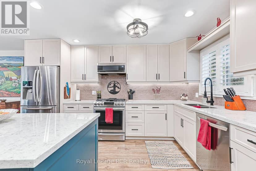 406 - 12 Dawson Drive — photo 7 of 40