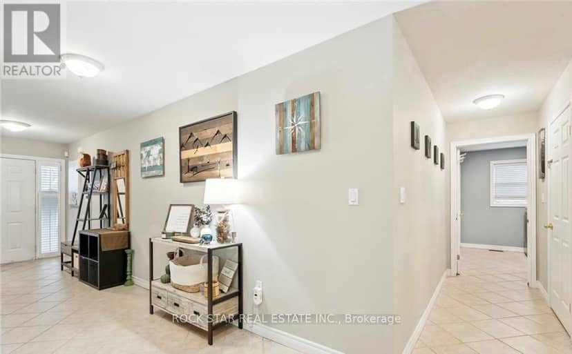 996 Beach Boulevard — photo 11 of 27