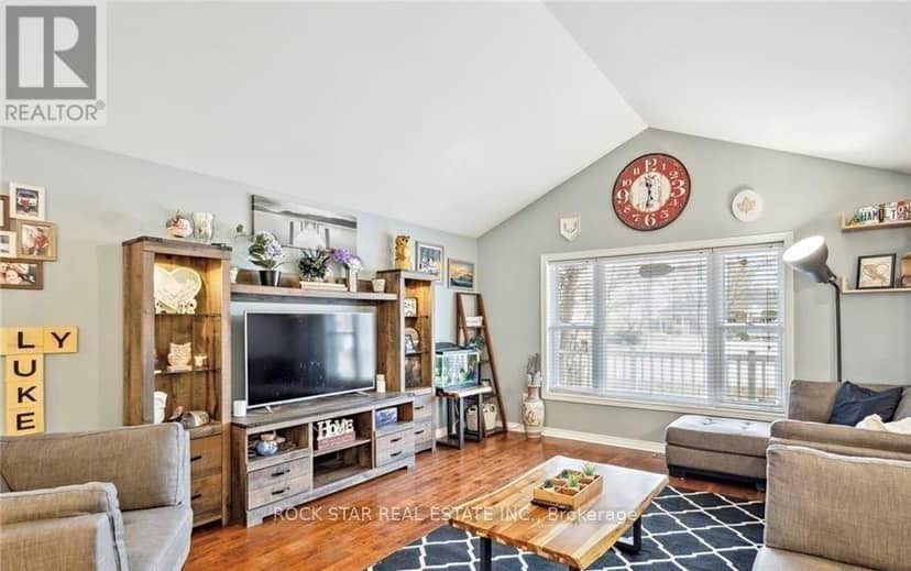 996 Beach Boulevard, Hamilton, photo 5