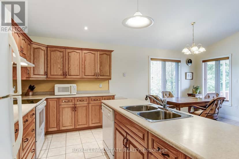 25 Bates Lane — photo 16 of 36