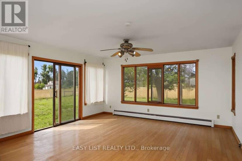 357 King's Wharf Road — photo 4 of 39