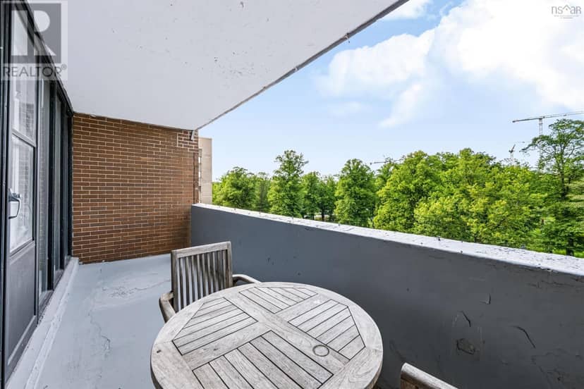 510 5959 Spring Garden Road — photo 31 of 33