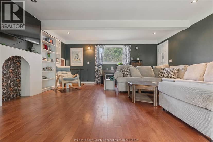 10 Oak Street — photo 10 of 40