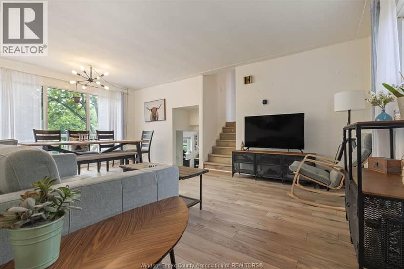 10 Oak Street — photo 4 of 40