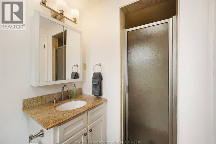 2670 Todd Lane — photo 33 of 40