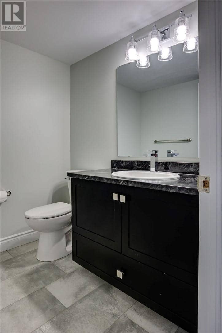 1503 Montrose — photo 21 of 23