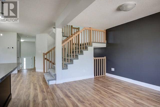 1503 Montrose — photo 6 of 23