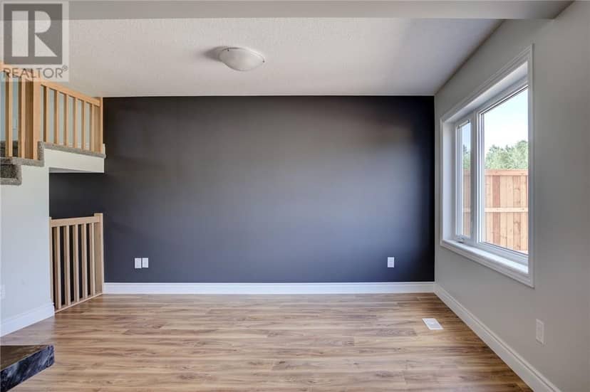 1503 Montrose — photo 7 of 23
