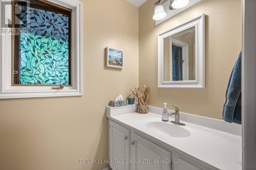 4212 Pine Ridge Drive — photo 19 of 40