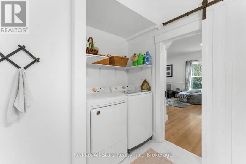 21 Francis Street E — photo 29 of 40