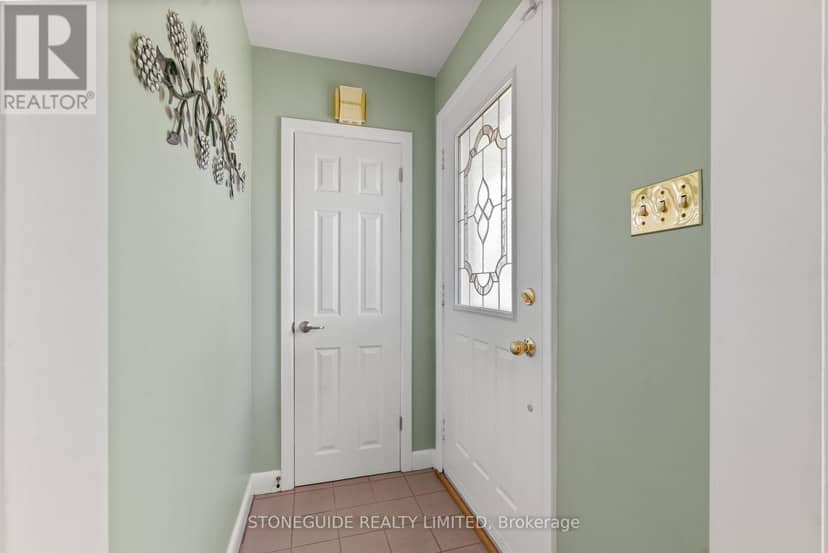 5 Armour Court — photo 4 of 36
