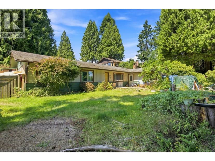 177 PRATT ROAD, Gibsons
