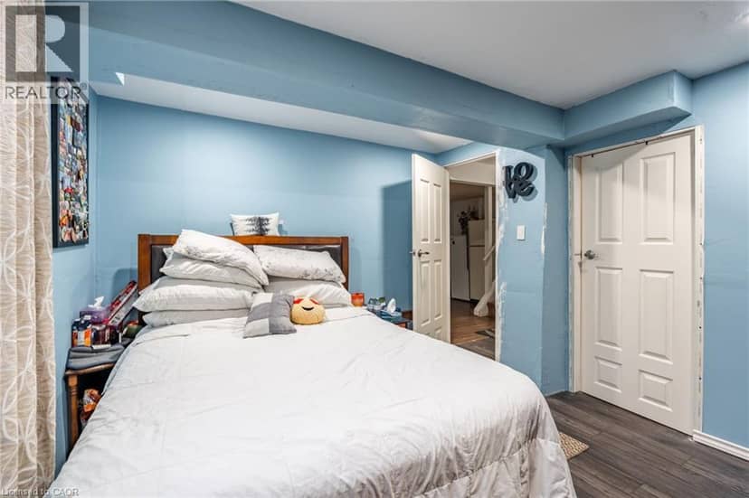 97 GUILDWOOD Drive — photo 36 of 40