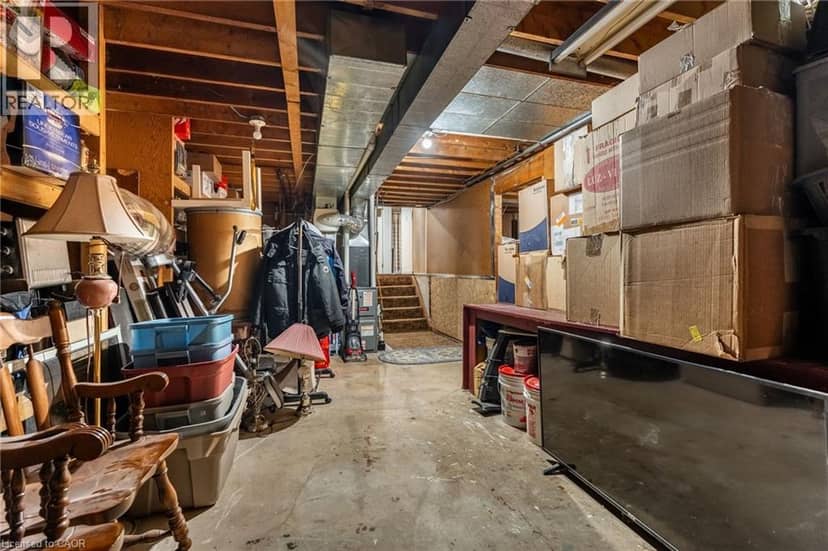 97 GUILDWOOD Drive — photo 37 of 40