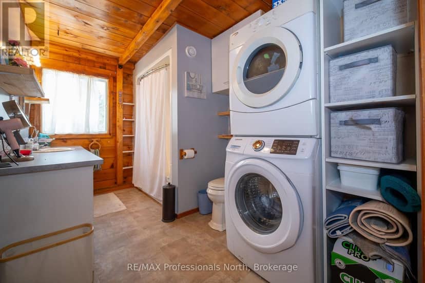 2315 Aspdin Road — photo 21 of 40