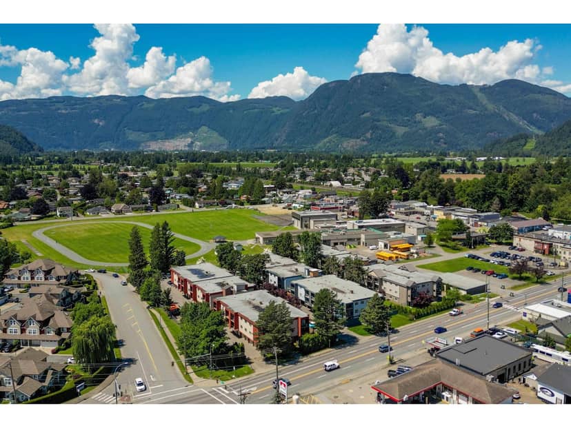 334 1735 AGASSIZ-ROSEDALE NO 9 HIGHWAY, Agassiz, Agassiz