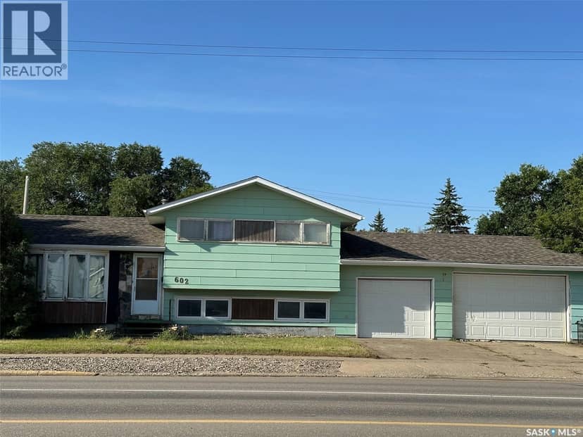 602 4th STREET, Estevan