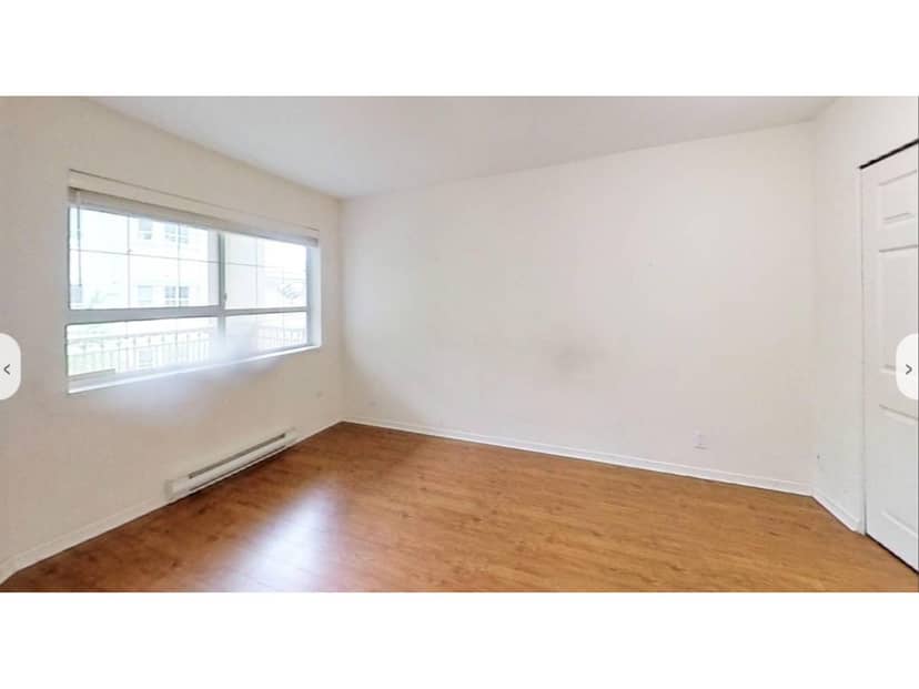 305 15268 105 AVENUE, Surrey, photo 2