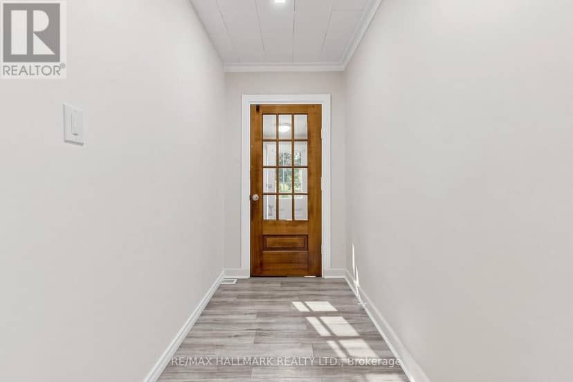 9775 Beachwood Road — photo 6 of 32