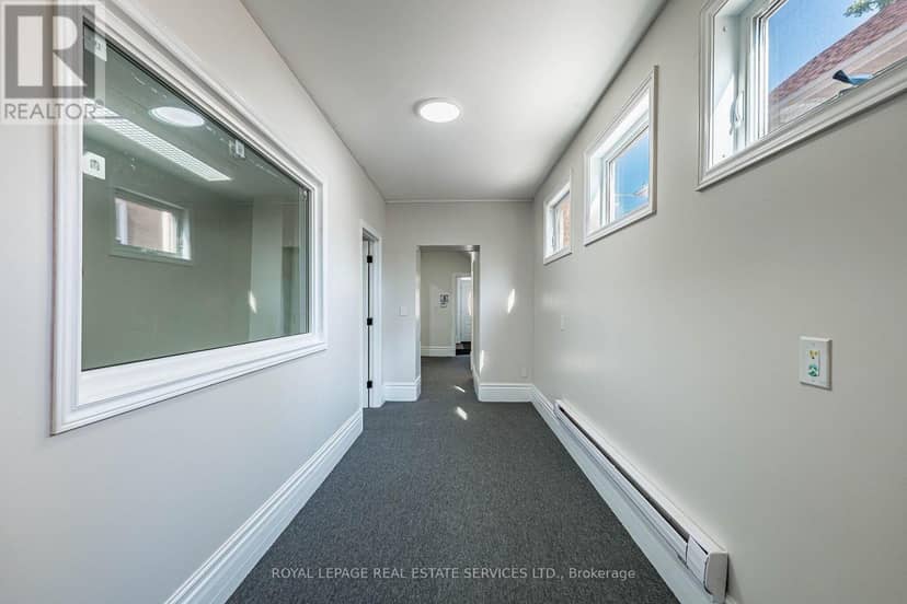100 Essa Road — photo 7 of 40