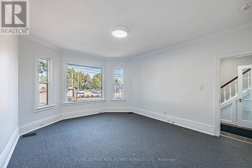 100 Essa Road — photo 8 of 40