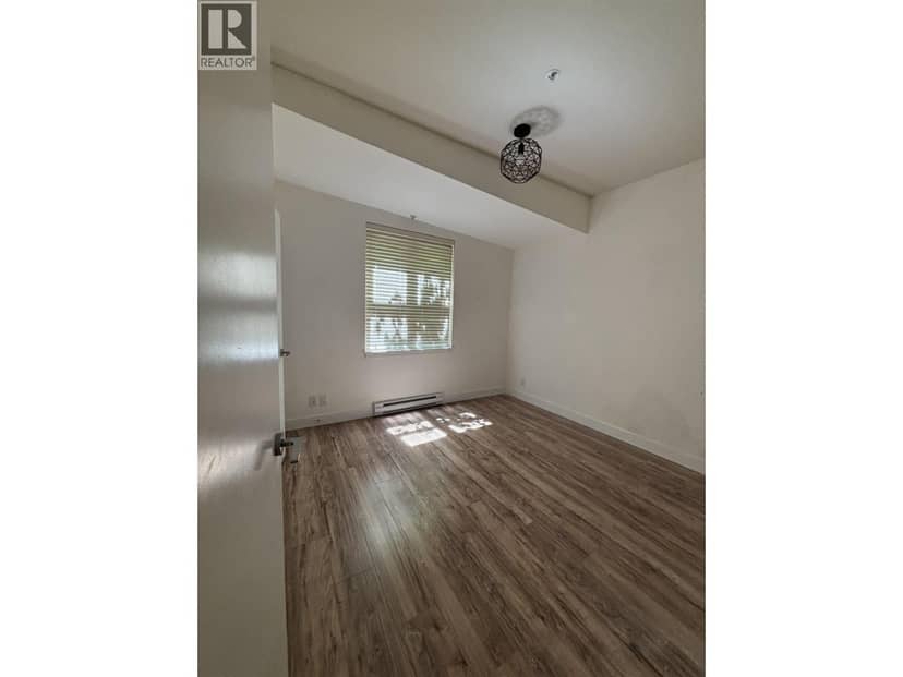 x10 388 KOOTENAY STREET, Vancouver, photo 2