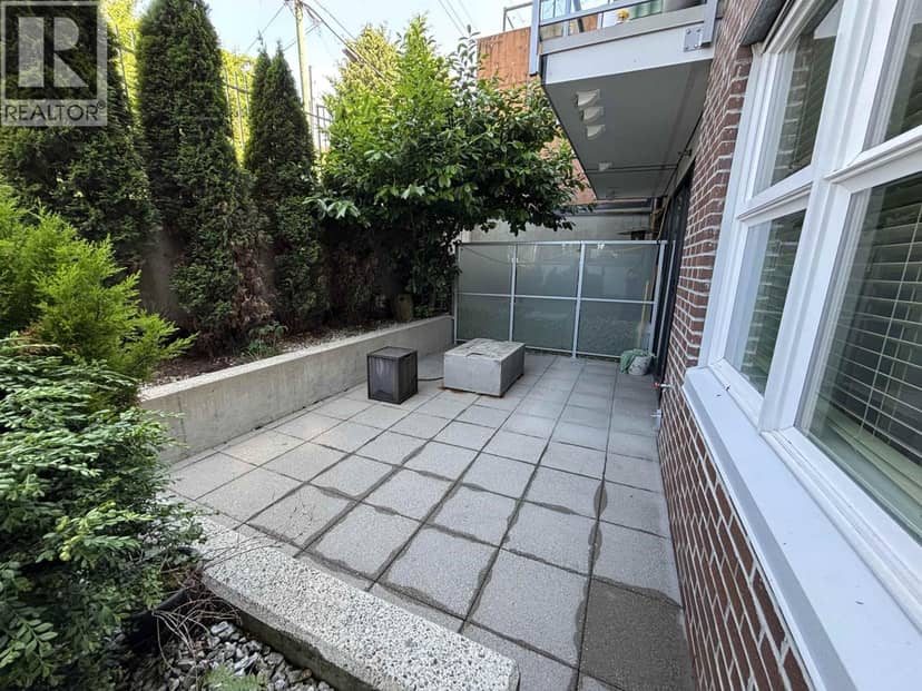 x10 388 KOOTENAY STREET, Vancouver, photo 3