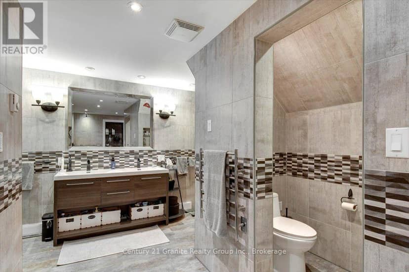 41 Maple Street — photo 30 of 40