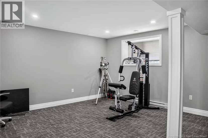 34 McMaster Avenue — photo 28 of 40