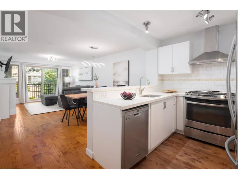 301 2958 SILVER SPRINGS BOULEVARD, Coquitlam