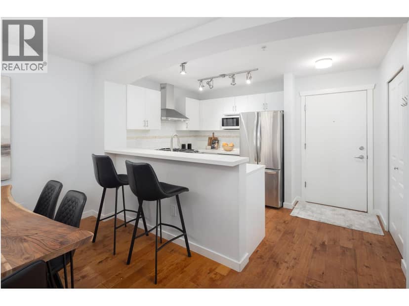 301 2958 SILVER SPRINGS BOULEVARD, Coquitlam, photo 3