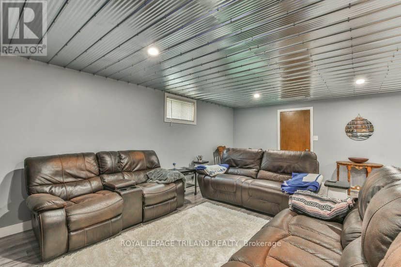425 Queen Street — photo 27 of 40