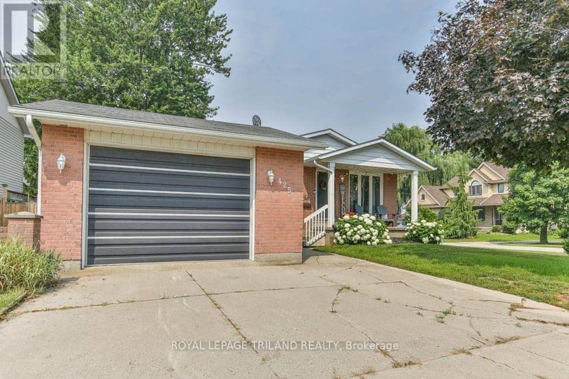 425 Queen Street — photo 3 of 40