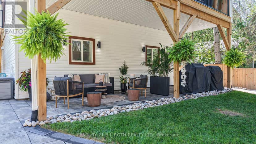 3332 Quetton Street — photo 10 of 40