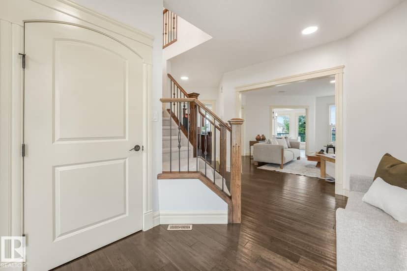 70 Summercourt Rd — photo 10 of 40