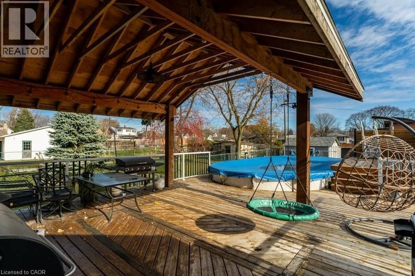 6782 DORCHESTER Road — photo 30 of 40
