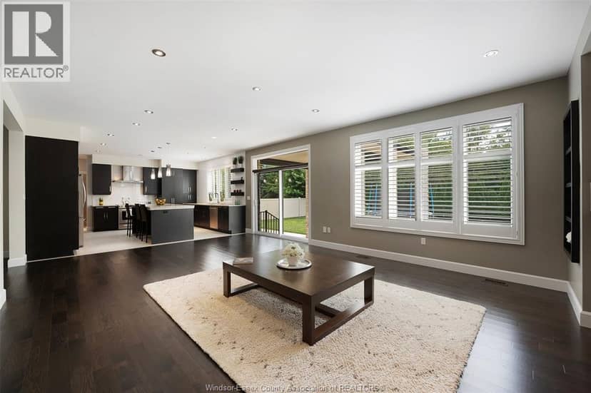 6181 Silver Maple — photo 9 of 37