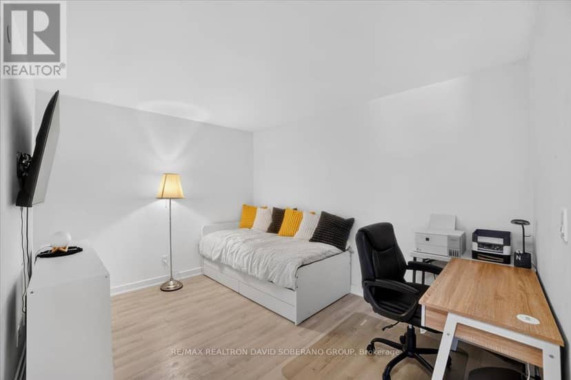 112 Varna Drive — photo 19 of 32