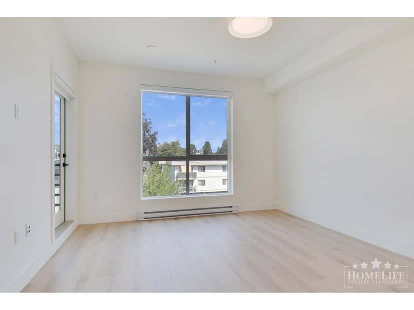 317 20769 FRASER HIGHWAY, Langley, photo 3