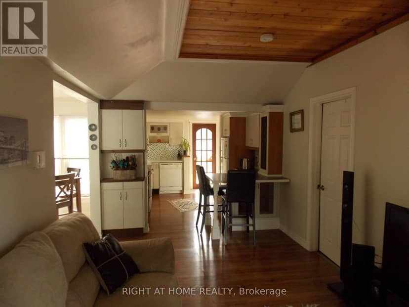 10 Rosehill Drive, Whitchurch-Stouffville, photo 4
