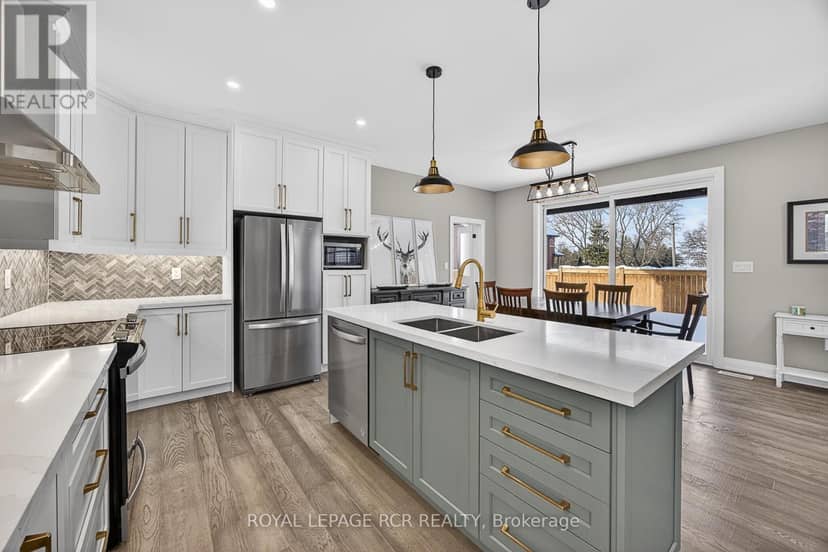 28 St. George Street — photo 11 of 40