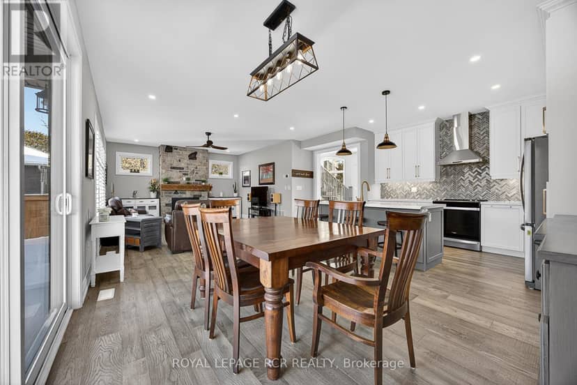 28 St. George Street — photo 13 of 40