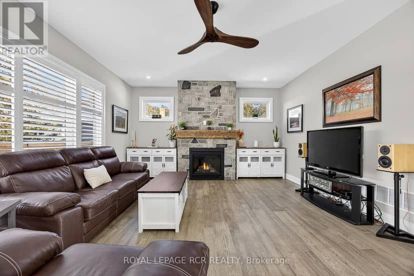 28 St. George Street — photo 15 of 40