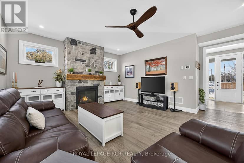 28 St. George Street — photo 16 of 40